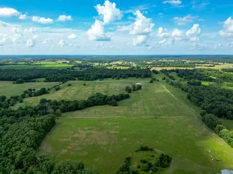 View/Area - 10175 Doe Run Rd, Phillipsburg, MO 65722 photo 3 of 10