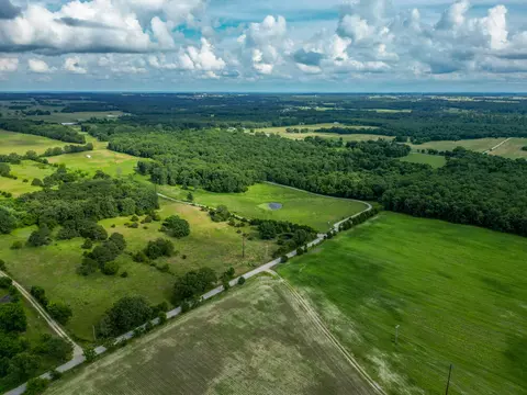 View/Area - 10175 Doe Run Rd, Phillipsburg, MO 65722 photo 7 of 10