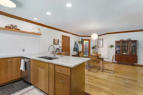 Kitchen - 2709 S Glendale Ave, Springfield, MO 65804 photo 5 of 6
