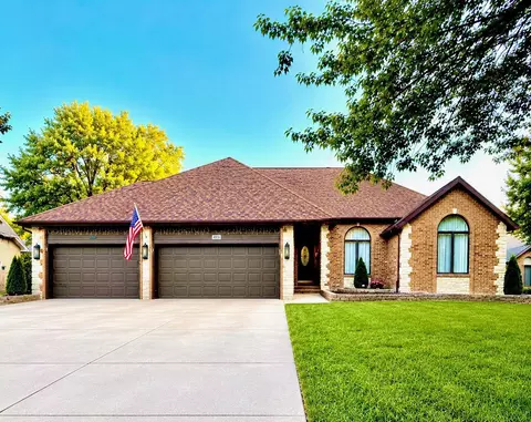 4916 S Buckingham Ln, Springfield, MO 65810