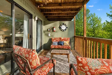 Exterior - 26 Sinatra Ct #4, Branson West, MO 65737 photo 4 of 9