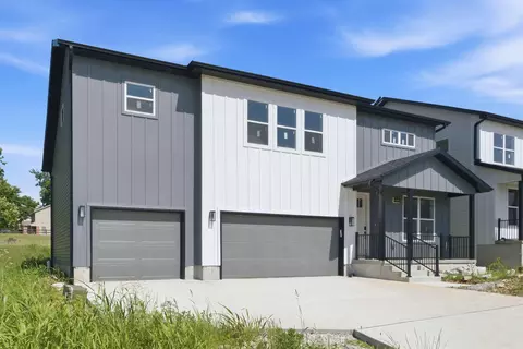 5328 S Dayton Ave, Springfield, MO 65810 photo 2