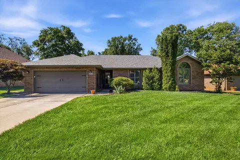 1326 E Lafayette St, Springfield, MO 65804