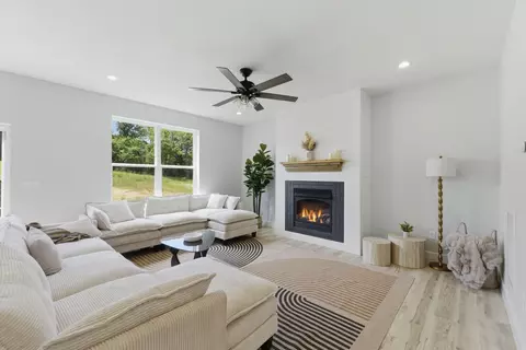 Living - 5341 S Dayton Ave, Springfield, MO 65810 photo 1 of 1