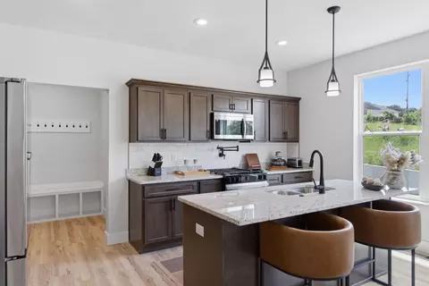 Kitchen - 5341 S Dayton Ave, Springfield, MO 65810 photo 2 of 4