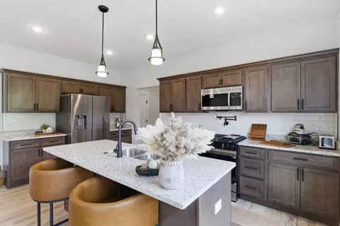 Kitchen - 5341 S Dayton Ave, Springfield, MO 65810 photo 4 of 4