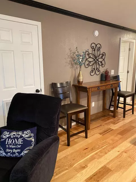 Living - 2 Woodpecker Ln #1, Branson, MO 65616 photo 1 of 3