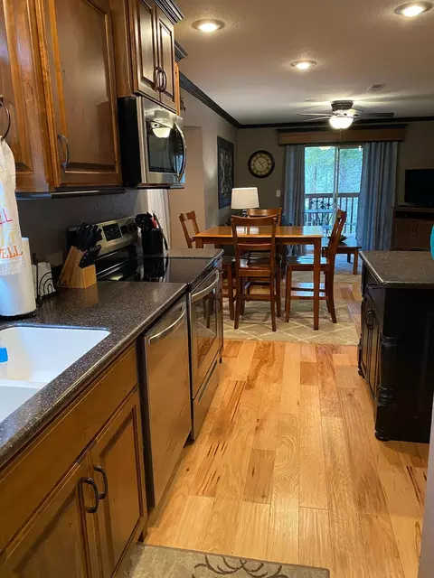 Kitchen - 2 Woodpecker Ln #1, Branson, MO 65616 photo 7 of 7