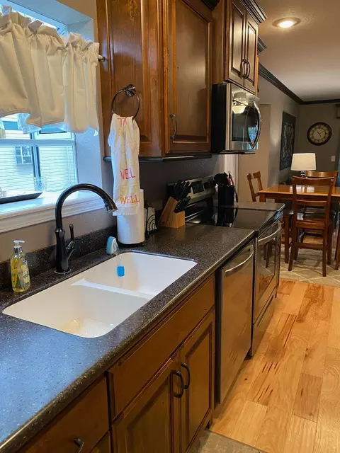 Kitchen - 2 Woodpecker Ln #1, Branson, MO 65616 photo 2 of 7