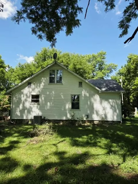 Other - 1007 Washington Ave, Crane, MO 65633 photo 2 of 5