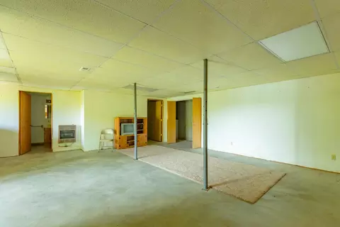 Living - 22532 Packer Dr #3, Shell Knob, MO 65747 photo 3 of 4