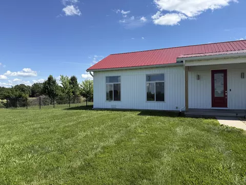 Exterior - 866 State Highway Dd, Marshfield, MO 65706 photo 7 of 17