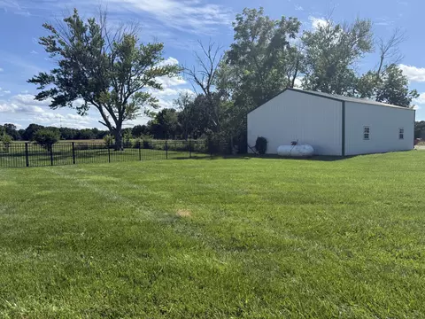Exterior - 866 State Highway Dd, Marshfield, MO 65706 photo 9 of 17