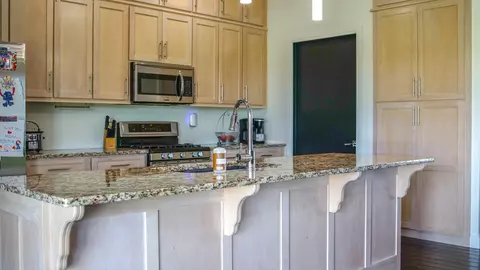 Kitchen - 866 State Highway Dd, Marshfield, MO 65706 photo 3 of 3