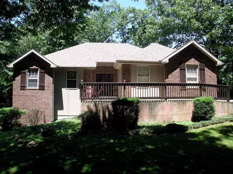 1367 Glossip Ave, Highlandville, MO 65669