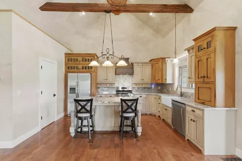 Kitchen - 833 State Route Am, Cabool, MO 65689 photo 1 of 4