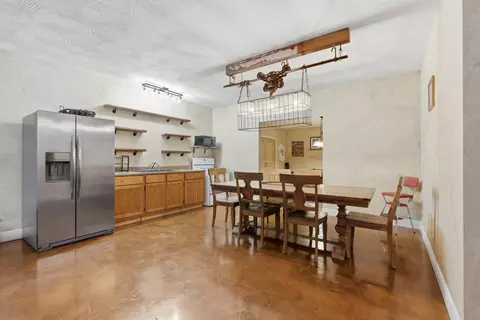 Dining - 833 State Route Am, Cabool, MO 65689 photo 3 of 3