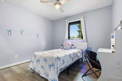 Bedroom - 104 Maple St, Clever, MO 65631 photo 4 of 8