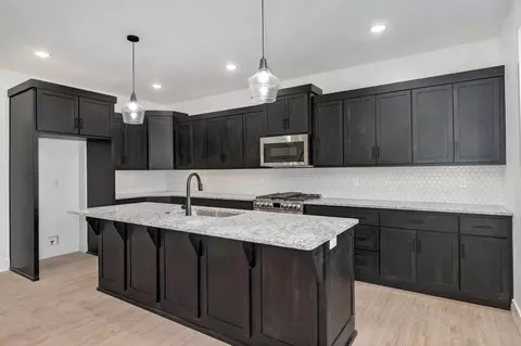 Kitchen - 2925 W Teton Dr, Springfield, MO 65810 photo 1 of 1