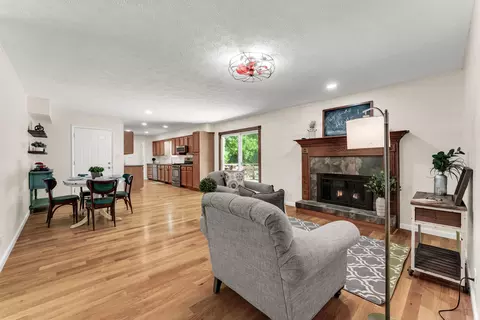 Living - 5740 S Lakeview Ter, Springfield, MO 65810 photo 5 of 5