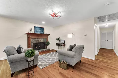 Living - 5740 S Lakeview Ter, Springfield, MO 65810 photo 4 of 5