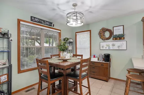 Dining - 3407 W Vincent Dr, Springfield, MO 65810 photo 1 of 1