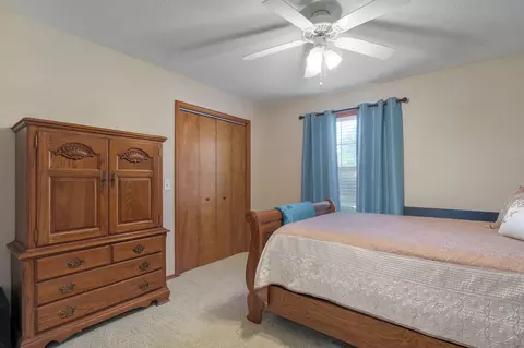 Bedroom - 3407 W Vincent Dr, Springfield, MO 65810 photo 3 of 4