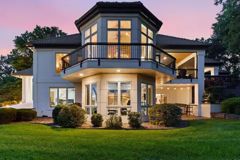 Exterior - 3711 E Castlebay Ct, Springfield, MO 65809 photo 6 of 24