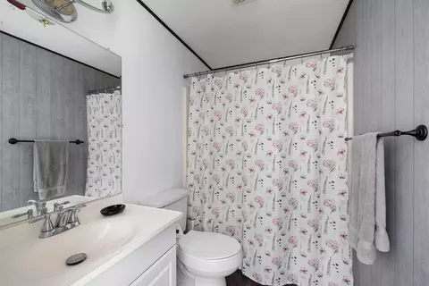 Bath - 1218 S 17th St, Ozark, MO 65721 photo 3 of 3