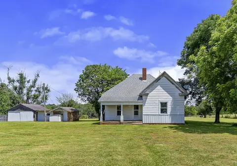 8527 W Farm Rd 76, Willard, MO 65781