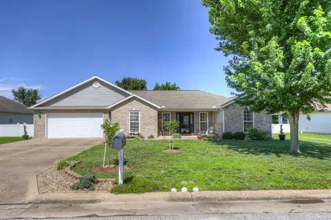 1310 Hale Mcginty Dr, Neosho, MO 64850