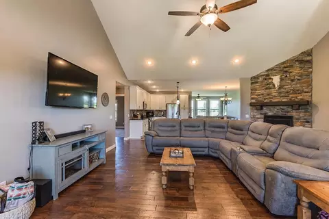 Other - 150 Southern Fields Cir, Clever, MO 65631 photo 2 of 9