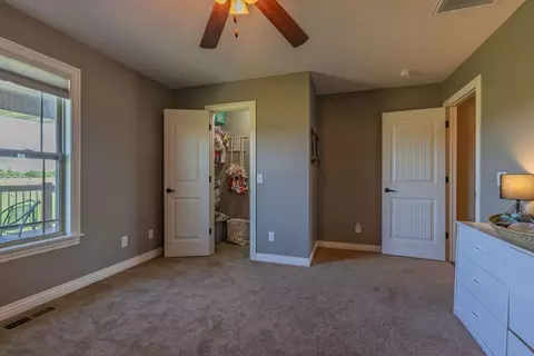 Bedroom - 150 Southern Fields Cir, Clever, MO 65631 photo 1 of 5