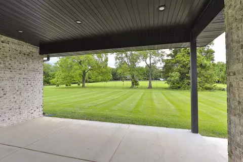 Exterior - 2105 N Silver Charm Ave, Springfield, MO 65802 photo 9 of 12