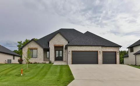 2105 N Silver Charm Ave, Springfield, MO 65802