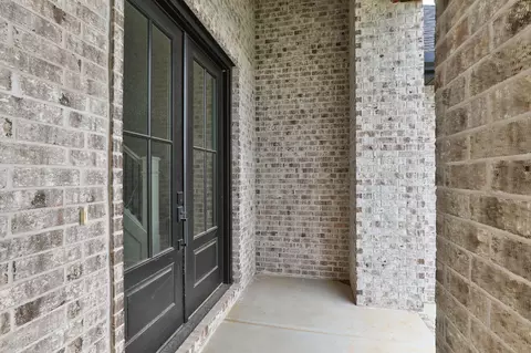 Exterior - 2105 N Silver Charm Ave, Springfield, MO 65802 photo 4 of 12