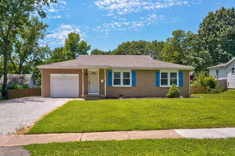 3057 S Parkview Ave, Springfield, MO 65804