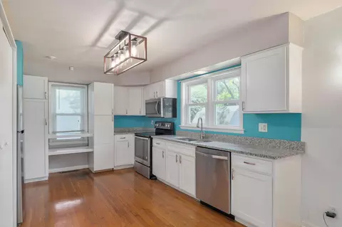 Kitchen - 3057 S Parkview Ave, Springfield, MO 65804 photo 1 of 4