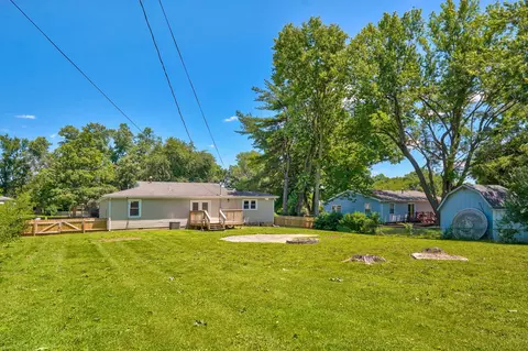 Exterior - 3057 S Parkview Ave, Springfield, MO 65804 photo 6 of 7