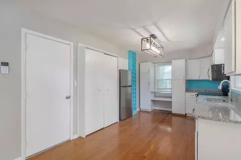 Kitchen - 3057 S Parkview Ave, Springfield, MO 65804 photo 2 of 4