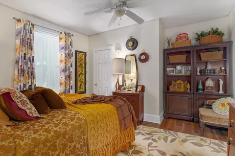 Bedroom - 528 W Webster St, Springfield, MO 65802 photo 1 of 3