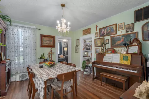 Dining - 528 W Webster St, Springfield, MO 65802 photo 3 of 3