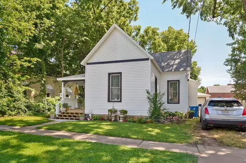 Exterior - 528 W Webster St, Springfield, MO 65802 photo 1 of 11