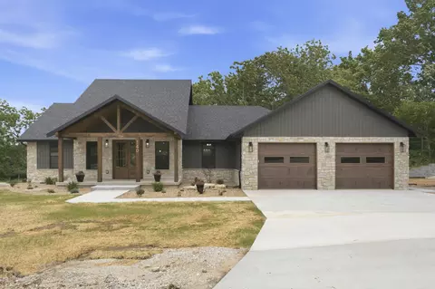 Exterior - 140 Boroughs St, Cabool, MO 65689 photo 2 of 8