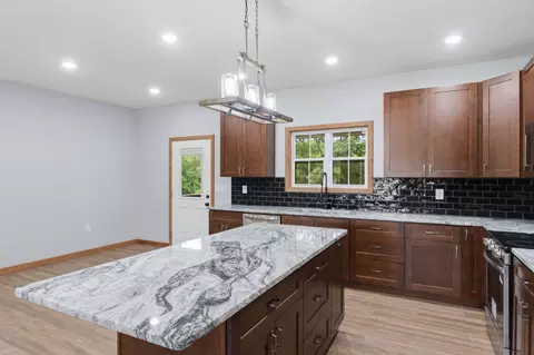 Kitchen - 140 Boroughs St, Cabool, MO 65689 photo 3 of 3