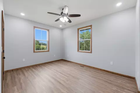 Bedroom - 140 Boroughs St, Cabool, MO 65689 photo 3 of 4