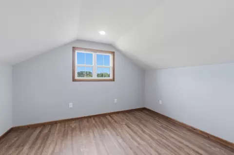 Bedroom - 140 Boroughs St, Cabool, MO 65689 photo 4 of 4