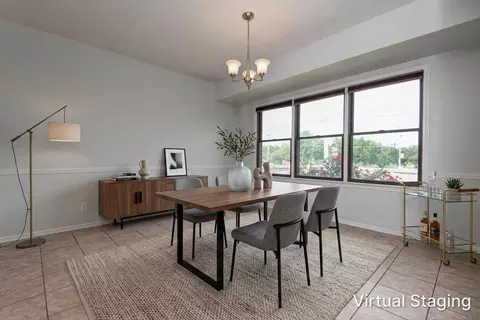 Dining - 3840 S Cottage Ave, Springfield, MO 65807 photo 1 of 1