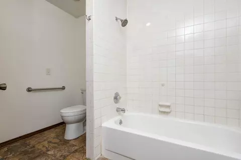 Bath - 3840 S Cottage Ave, Springfield, MO 65807 photo 4 of 4
