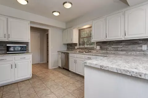 Kitchen - 3840 S Cottage Ave, Springfield, MO 65807 photo 1 of 4